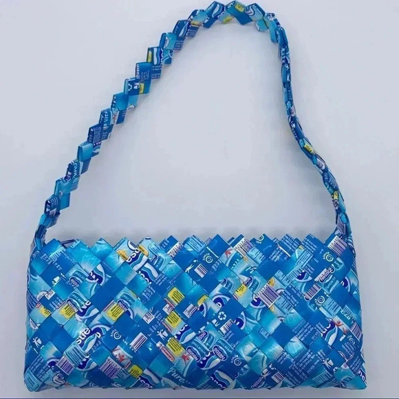 Handmade (Water Bottle Wrapper) Purse (1 of 1) - Picture 2 of 6